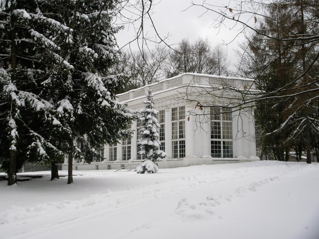 Hotel Butikowy Palac Jablonna Kültér fotó