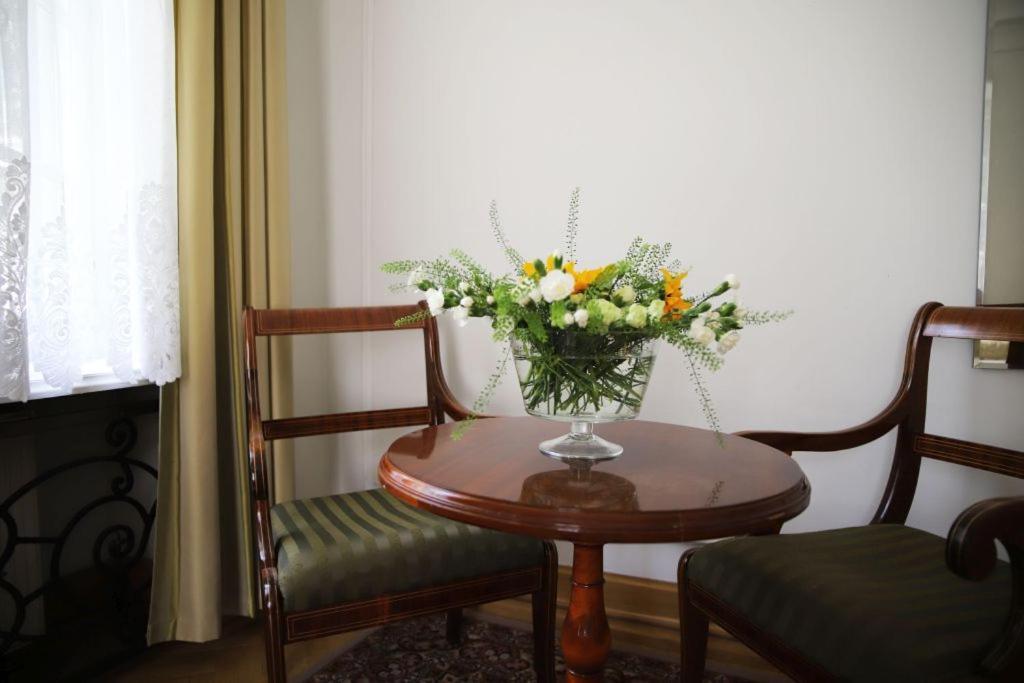 Hotel Butikowy Palac Jablonna Kültér fotó